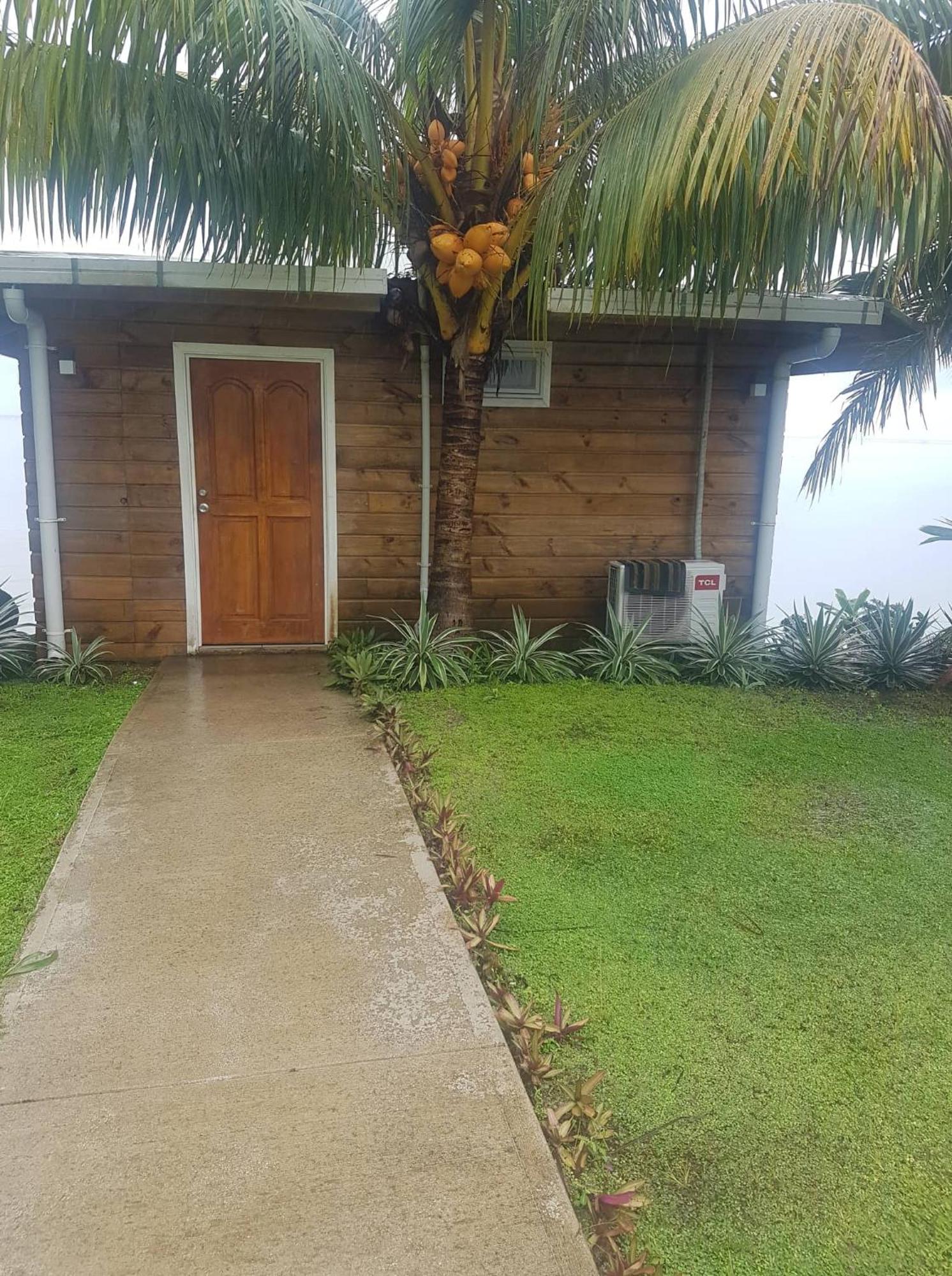 Le Uaina Beach Resort Faleapuna Exterior foto